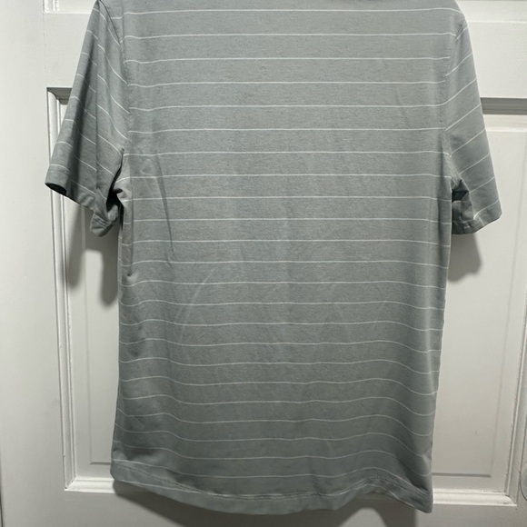 Lululemon Gray Striped Men's Polo Shirt Size Medium EUC - Picture 4 of 6